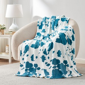 Cozy Bliss Animal Print Throw Blanket Soft Bedding Blanket - 1 of 4