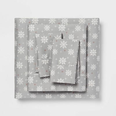 Queen 400 Thread Count Holiday Pattern Performance Sheet Set Gray Snowflake - Threshold™