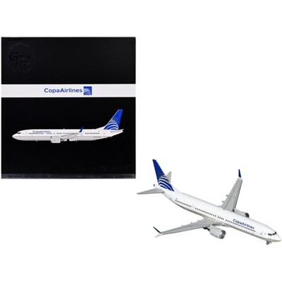 Boeing 737 MAX 9 Commercial Aircraft "Copa Airlines" White with Blue Tail "Gemini 200" Series 1/200 Diecast Model by GeminiJets