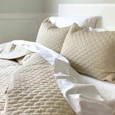 Sand Reversible Queen Bedspread Set with Quilted Design