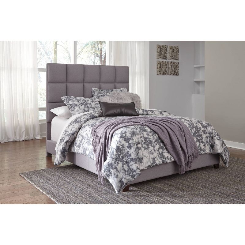 Dolante Upholstered Bed Gray - Signature Design by Ashley, 4 of 9