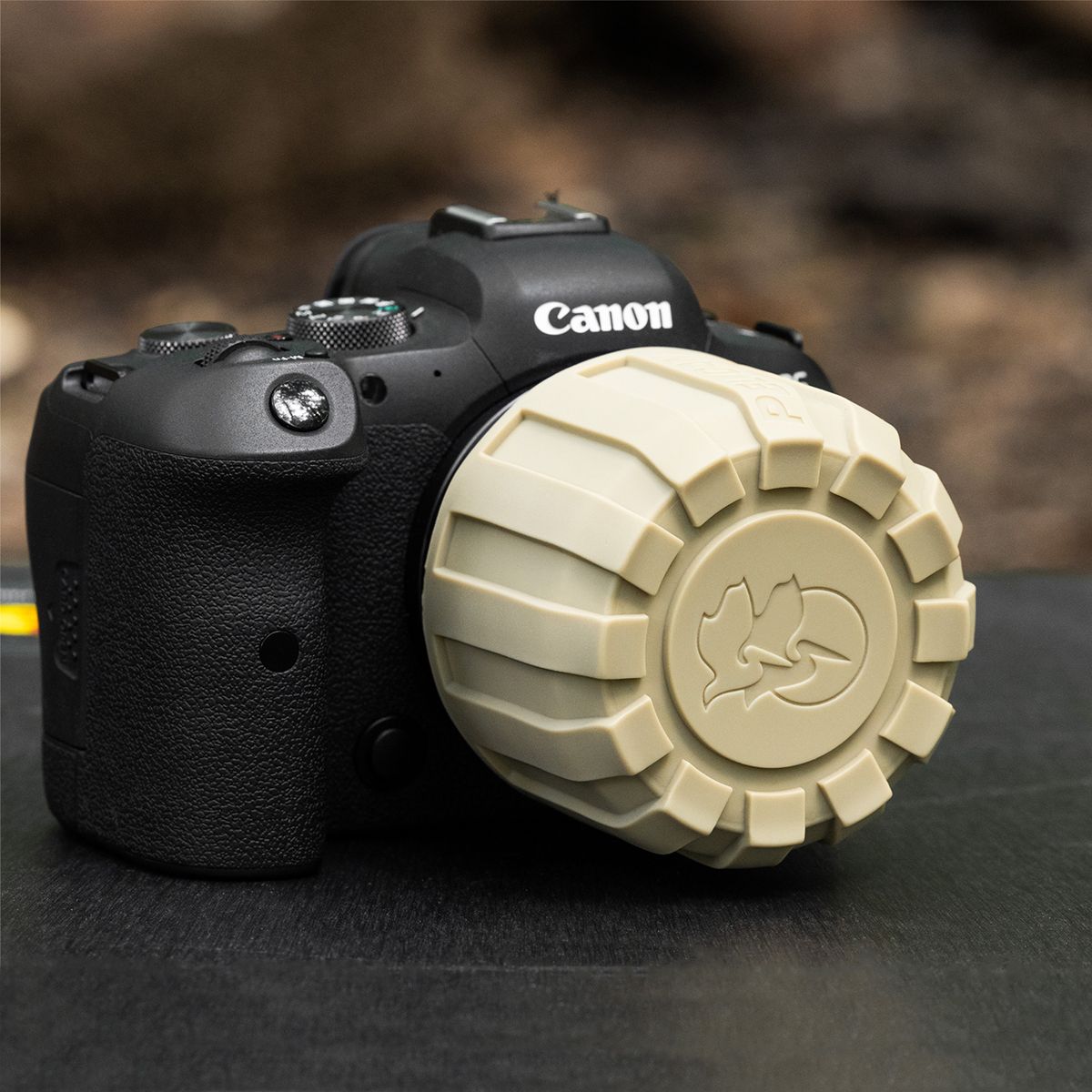 Pelican Rugged Silicone Camera Lens Cover - Weather Sealing Fit - Coyote - thumbnail 4
