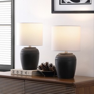 JONATHAN Y Hugo 16.75" Traditional Rustic Reeded Ceramic Vase LED Table Lamp - 1 of 4