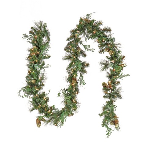 Pre lit christmas garland deals battery operated