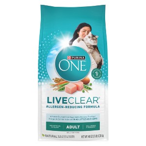 Purina ONE LiveClear Chicken Flavor Adult Dry Cat Food - 3lbs - 1 of 4