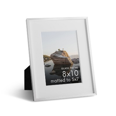 Haus and Hues Premium Brushed Metal Single Picture Frame with Real Glass