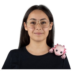 Ghoulish Shoulder Buddy´s prop - Lil axolotl Halloween Decor - 1 of 4