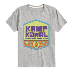 Boys' - SpongeBob SquarePants - Kamp Koral Kamp Koral Logo Badge Short Sleeve Graphic T-Shirt - 1 of 4