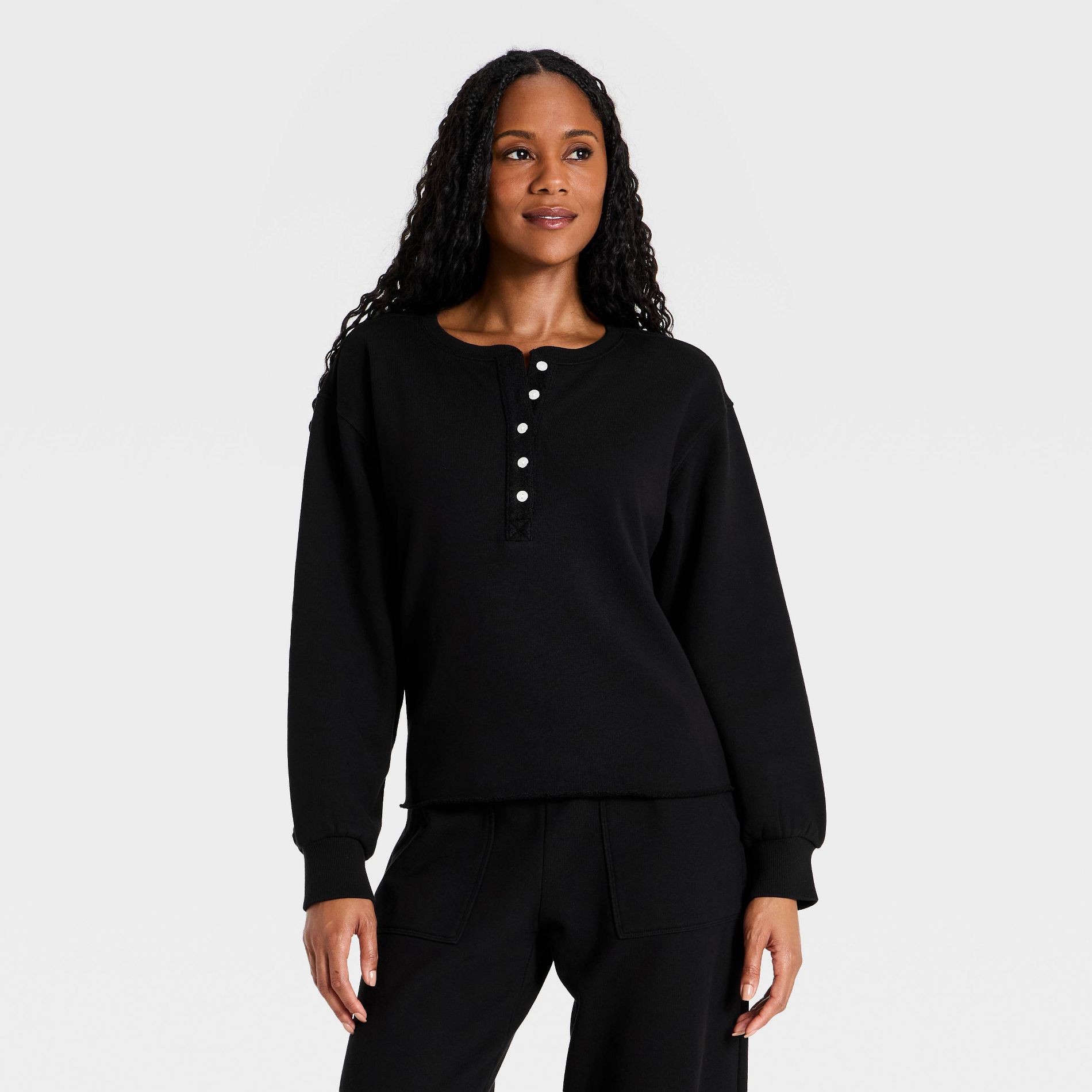 Women's Relaxed Fit Pullover Sweatshirt - Universal Thread™