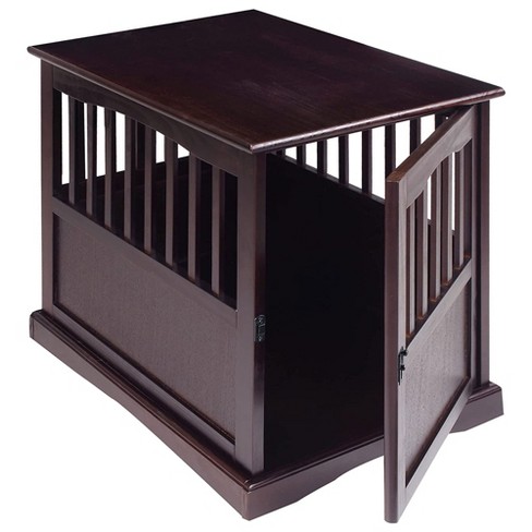 Interior dog outlet kennel