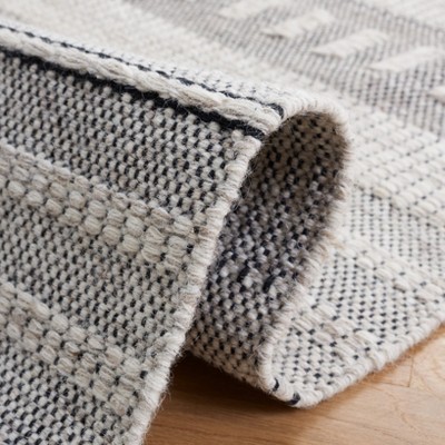 Handmade Natura Wool Area Rug - 3' x 5', Black and Grey