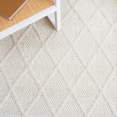 Ivory Elegance Hand-Tufted Wool & Viscose Rectangular Rug