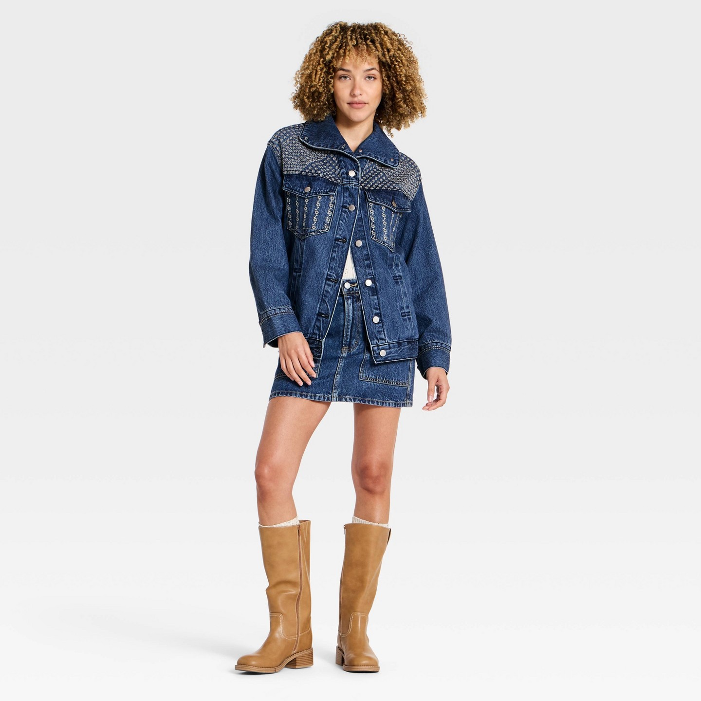 Женская куртка Universal Thread Relaxed Embroidered Denim Jacket, цвет: Джинсовый — фото 3