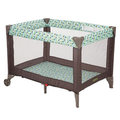 compact play yard