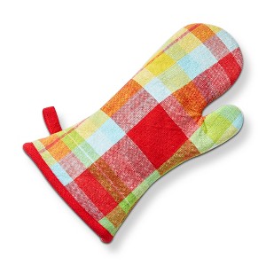 tag Fresh Pick Plaid Oven Mitt - Kitchen Textiles, Everyday Use, Machine Washable, 12.5" x 7" - Perfect for Cooking & Baking - 1 of 1