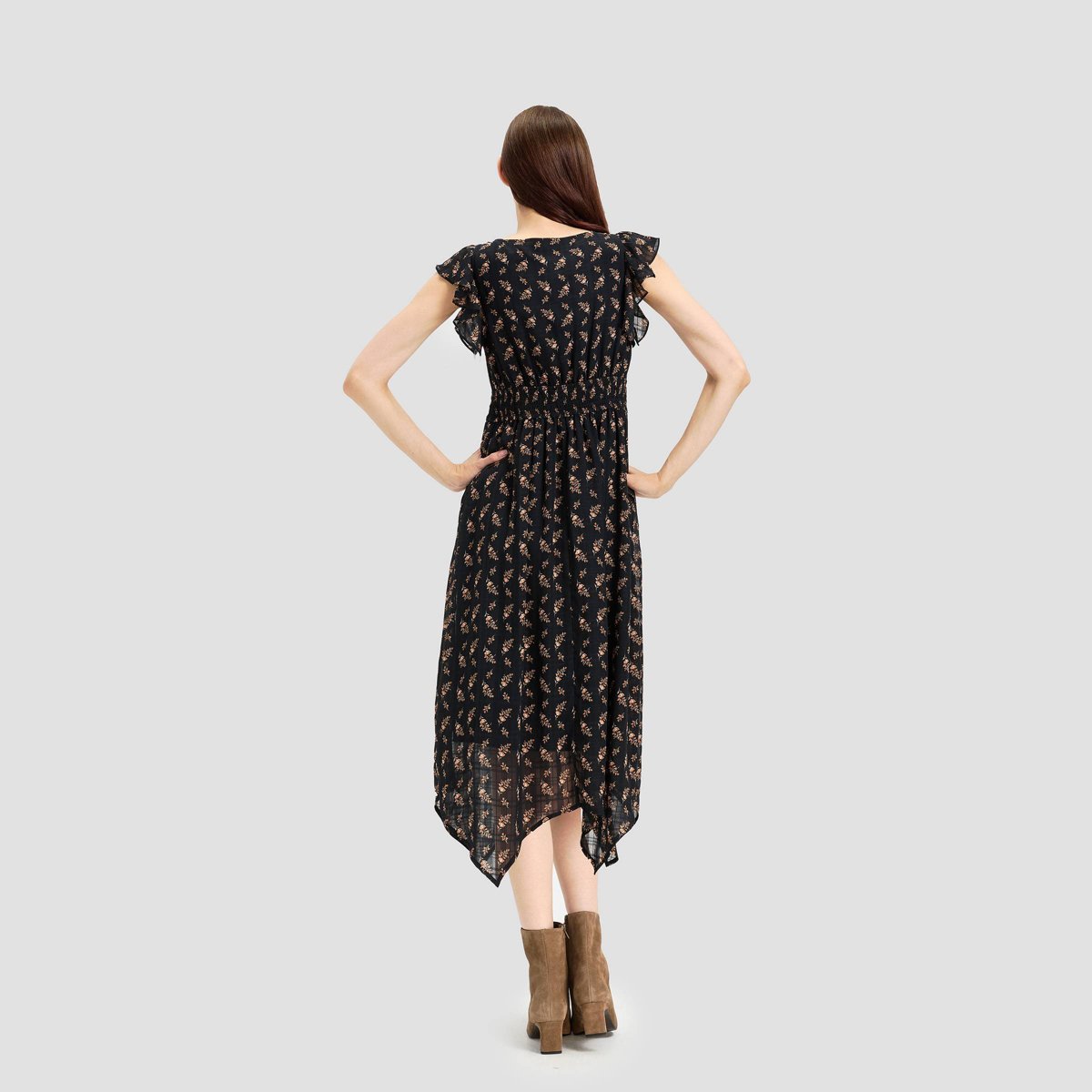 Женские платья Universal Thread Women's Flutter Cap Sleeve Midi A-Line Dress - Universal Thread™ Black Floral S — фото 2