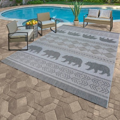 Ash Gray Bear Print Synthetic 5' x 7' Outdoor Rug