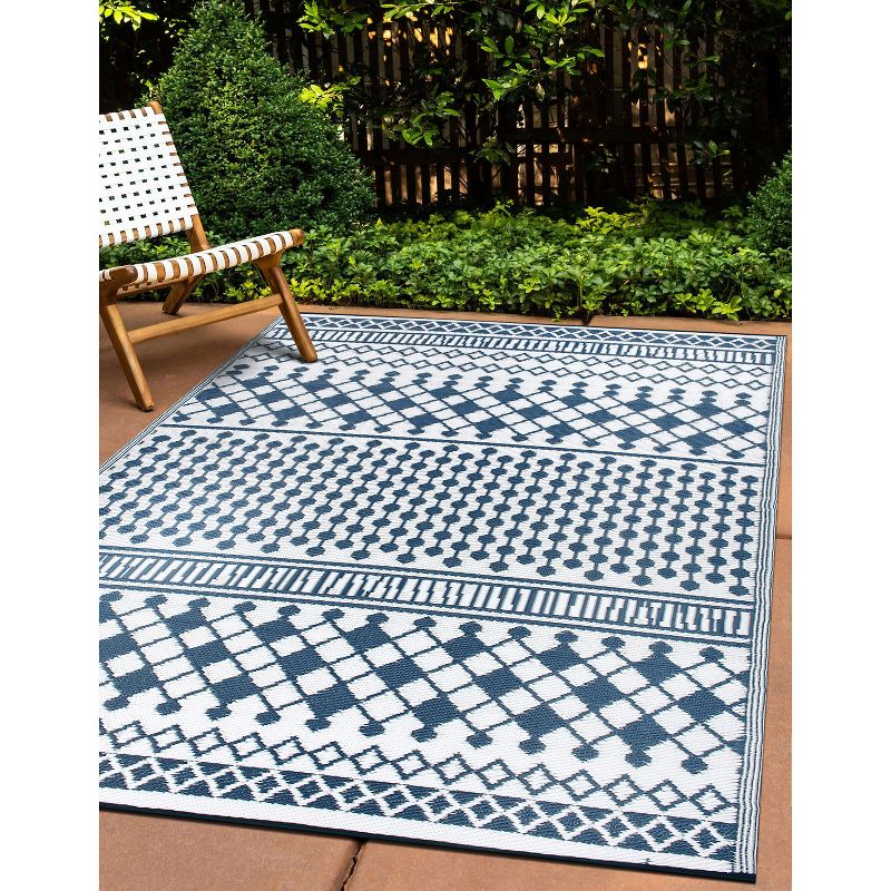 World Rug Gallery Contemporary Bohemian Geometric Reversible Recycled Plastic Outdoor Rugs, 2 of 12