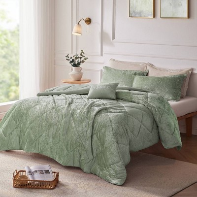 Felicia Green Velvet Full Comforter Set with Decorative Pillow