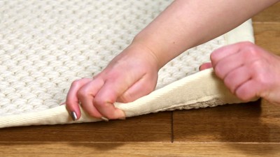 Ivory Hand-Knotted Wool Rectangular Area Rug, 5' x 8'