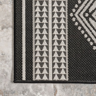 Ranya Black and White Synthetic Flat Woven 5' x 8' Area Rug