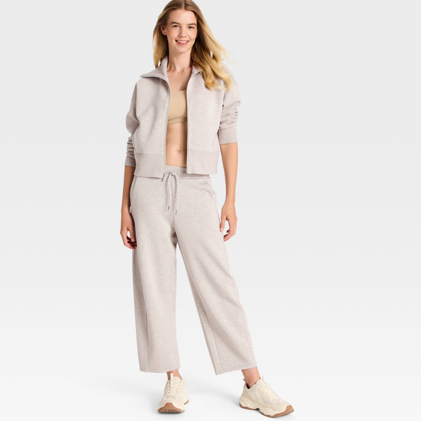 Женская куртка All In Motion Airy Sleek Full Zip — фото 3