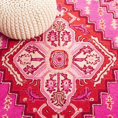 Handmade Tufted Wool Rectangular Rug in Red/Pink, 8' x 10'