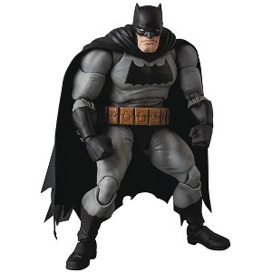 Medicom Toy The Dark Knight Returns: Batman MAFEX Action Figure - 1 of 1