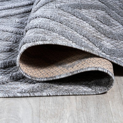 Modern Moroccan Diamond Light Gray Synthetic Area Rug - Reversible and Easy Care