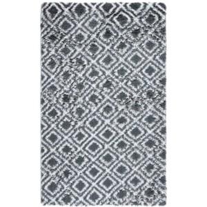 Rainbow Shag RBO102 Flatweave-Power Loomed Skid-Resistant Indoor Rugs - Safavieh - 1 of 4