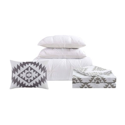 Truly Soft Everyday Queen Pueblo Pleated Bed in a Bag Set White: 6-Piece Geometric Microfiber Bedding, Midweight, 180 Thread Count — фото 3