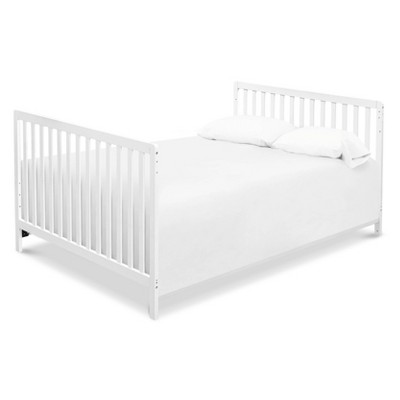 White Wood 4-in-1 Convertible Crib and Changer Combo
