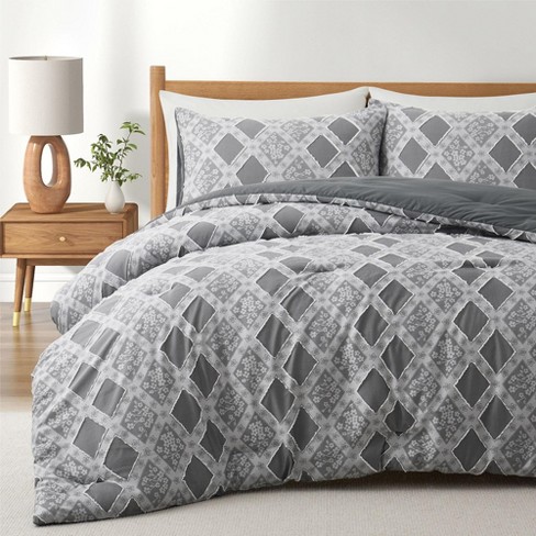 Peace Nest Tufted Stripe Microfiber Comforter Set - All-season Warmth ...