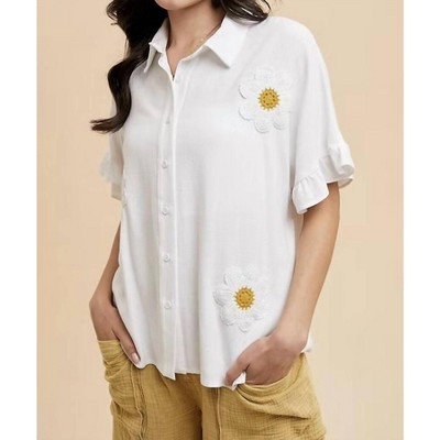 Women's Floral Crochet Patch Linen Blend Blouse - AnnieWear