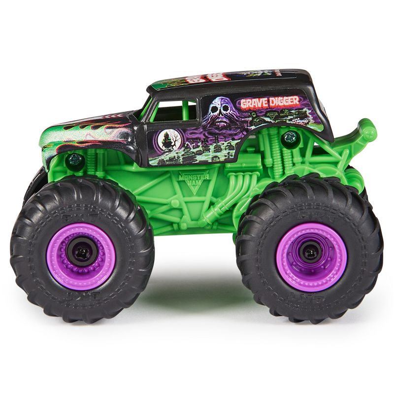Monster Jam Grave Digger RC Monster Truck 1:64 Scale, 4 of 12