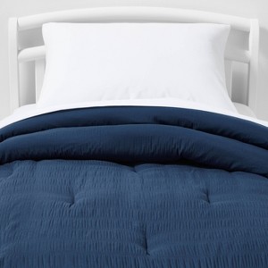Toddler Seersucker Kids' Comforter - Pillowfort™ - 1 of 3