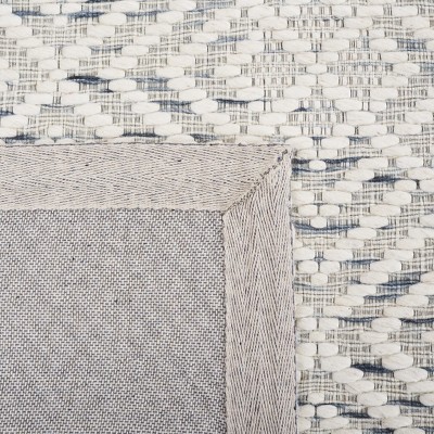 Ivory and Black Hand Woven Wool Area Rug, 3' x 5'