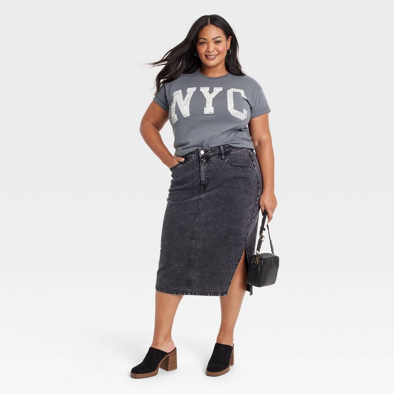 Women's NYC Short Sleeve Graphic T-Shirt - Gray, 3 of 4