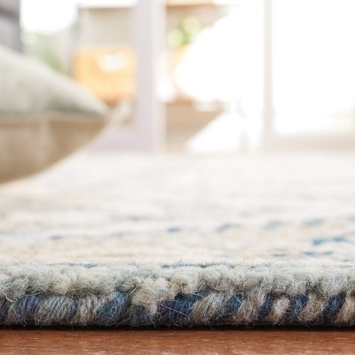 Aspen Chic Handmade Gray Wool 5' Square Tufted Rug