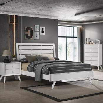 88" Queen Bed Cerys Bed White Finish - Acme Furniture
