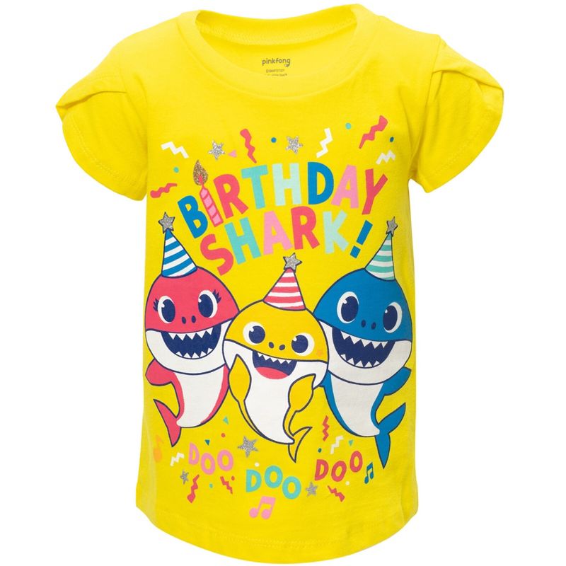 Pinkfong Baby Shark Daddy Mommy Graphic T-Shirt Yellow, 1 of 7