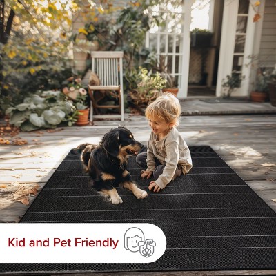 Alaina Black 4' x 6' Striped Synthetic Indoor/Outdoor Rug