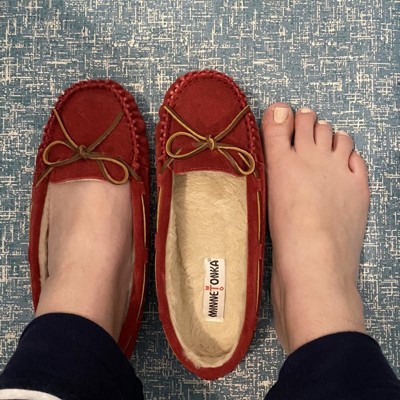 Red discount minnetonka moccasins