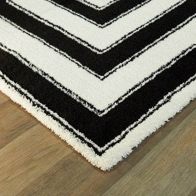 Vincent White and Black Geometric Art Deco 5' x 7' Area Rug