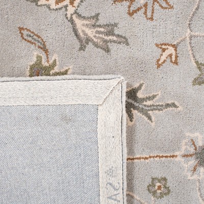 Heritage 2' x 3' Green and Beige Hand-Tufted Wool Rug