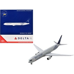 Boeing 767-400ER Commercial Aircraft "Delta Air Lines Skyteam" Gray Metallic w/Blue 1/400 Diecast Model Airplane by GeminiJets - 1 of 3