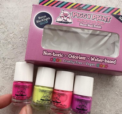 Glow in the sale dark nail polish target