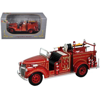 1941 GMC Fire Engine Truck Red 1/32 Diecast Model Car by Signature Models