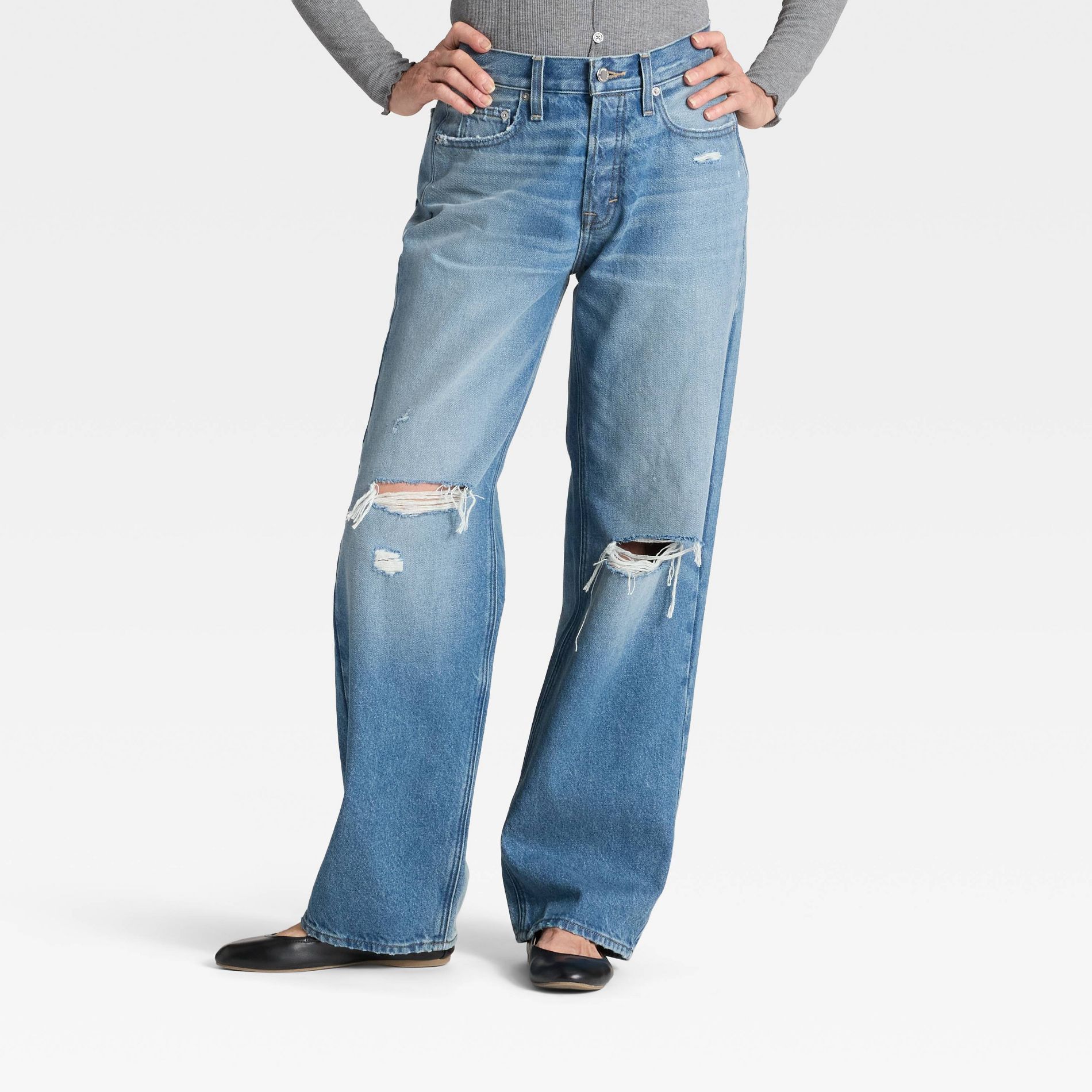 Women's Mid-Rise 90's Baggy Denim Jeans - Universal Thread™ Medium Wash Destroy 6