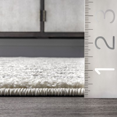 Modern Gray Diamond Trellis 80" Synthetic Area Rug